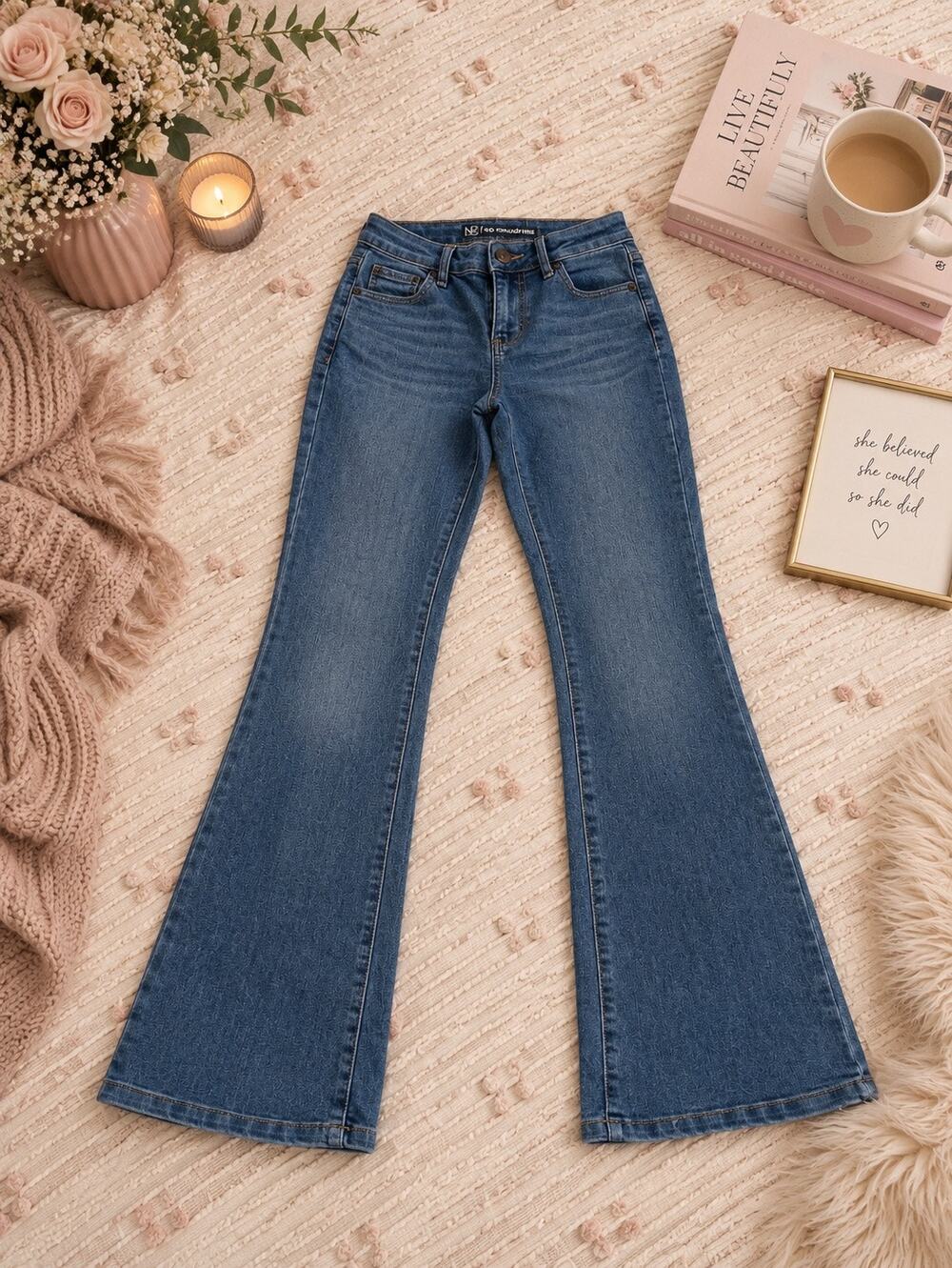 No Boundaries Women’s Size 3 Flare Jeans Medium Wash Stretch Y2K Denim